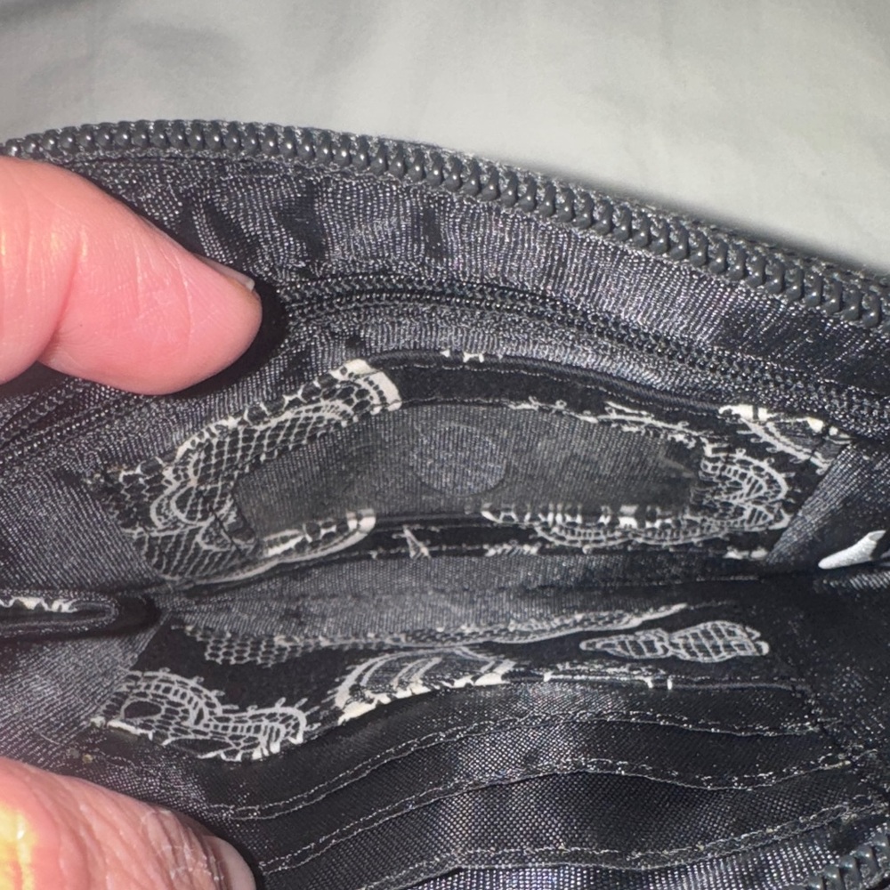 Thirty-One Black and White Lace Pattern Clutch - Picture 4 of 11